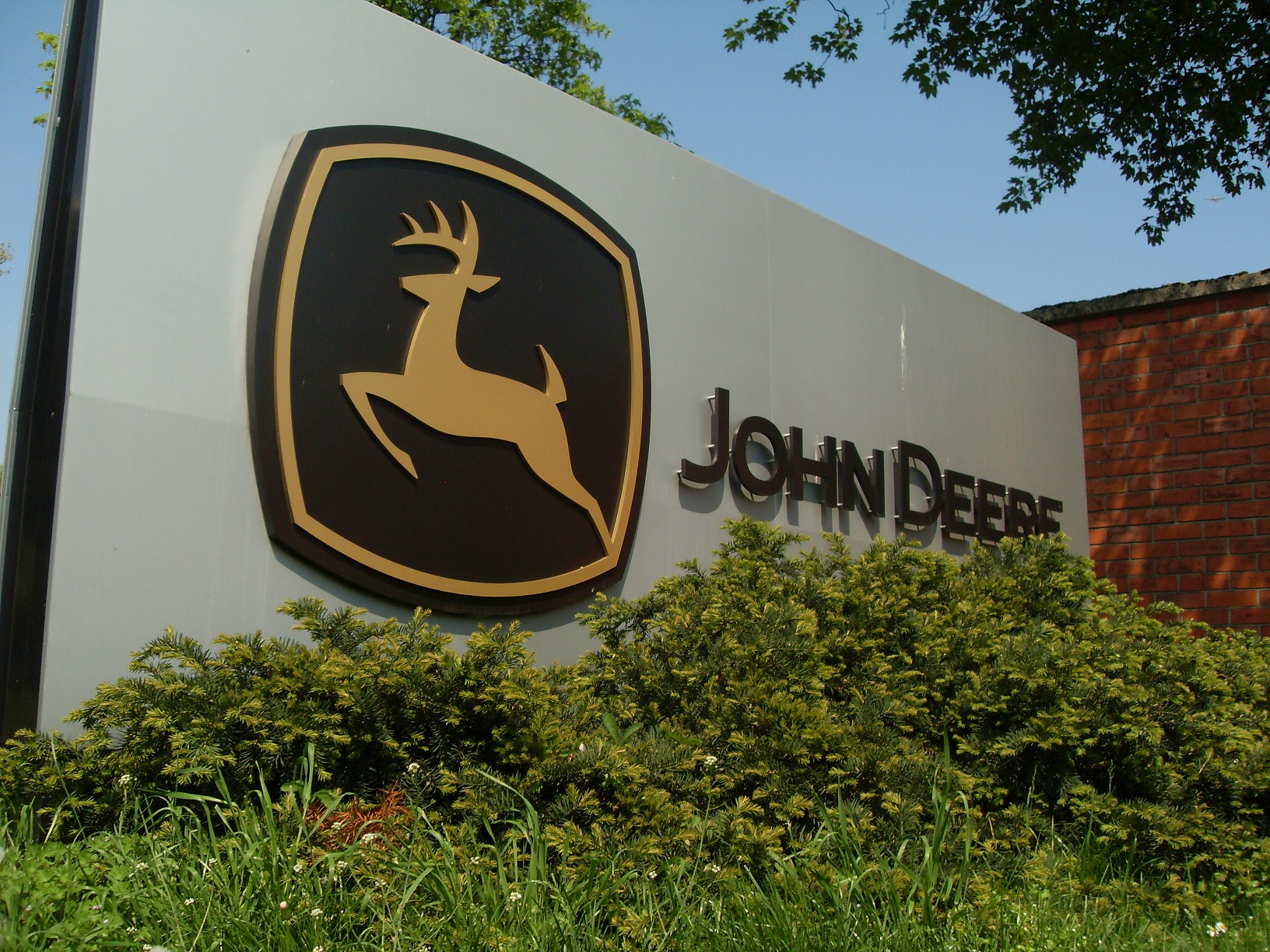 DEERE COMPANY DE visual data 7