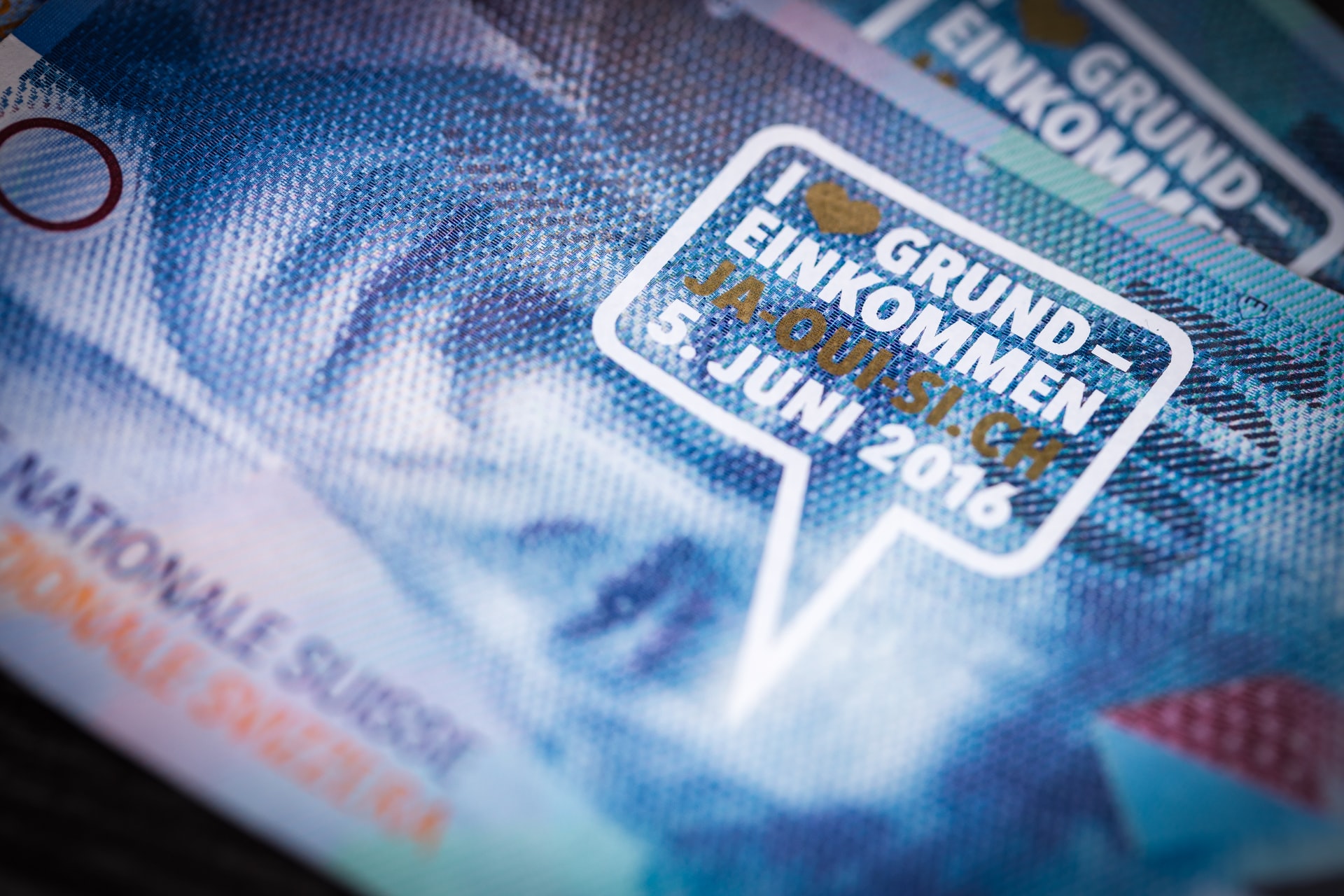 The Swiss Central Bank plans to hold down the franc