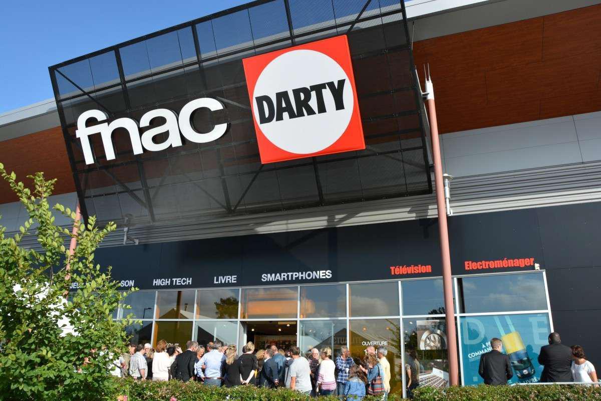 Daniel Kretinsky Fnac Darty shareholder