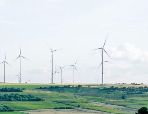 clean energy investment grows