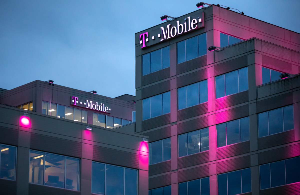 US T-Mobile shares