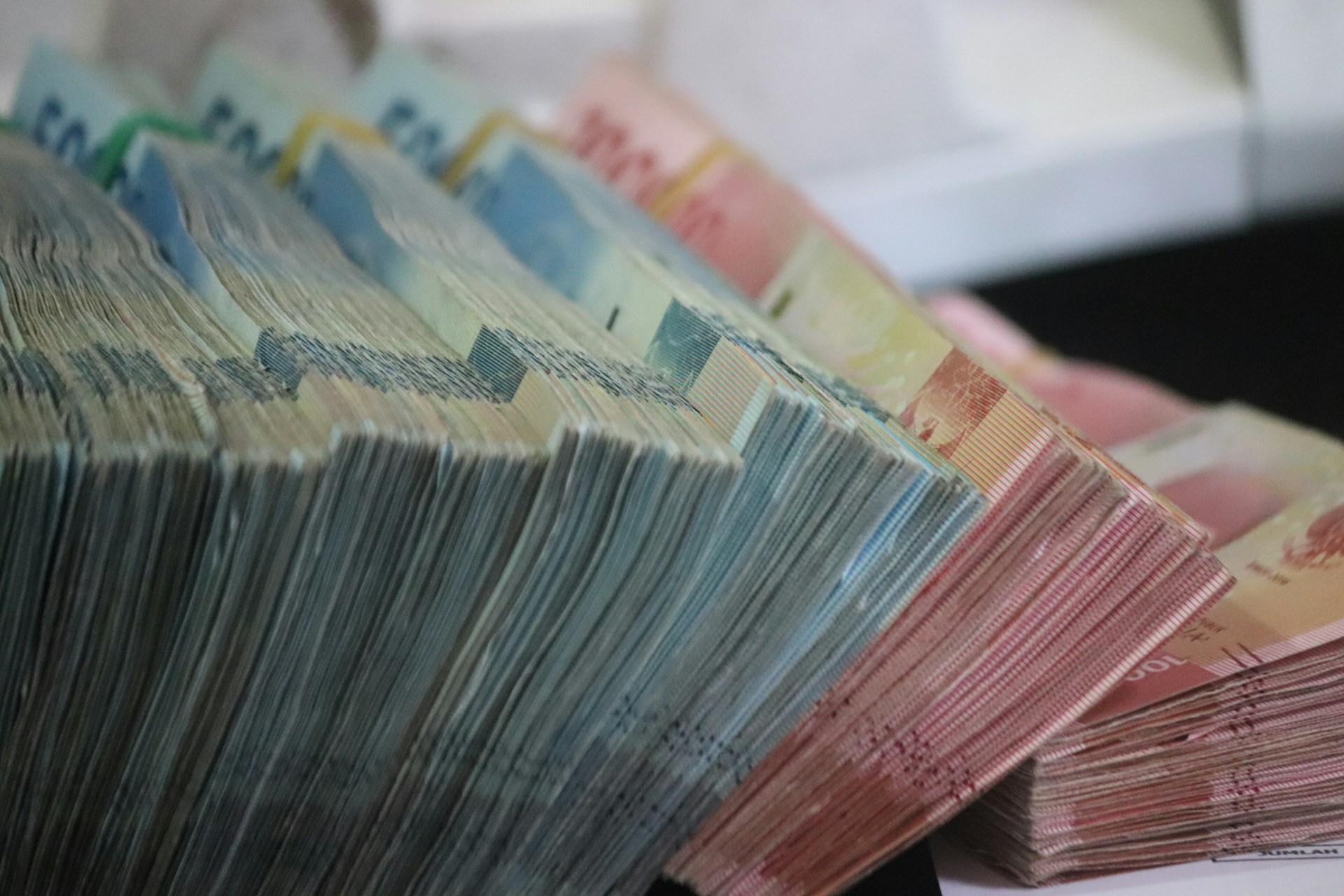 money issuance types